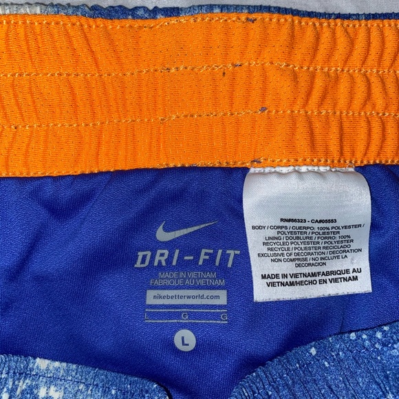 Nike Workout Shorts - Picture 3 of 7